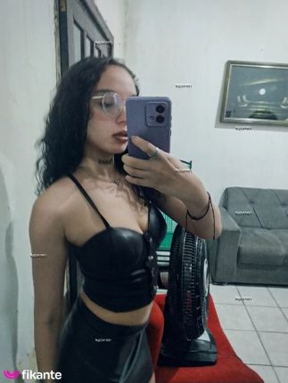 BRANQUINHA SAFADA - foto no feed de sexo virtual