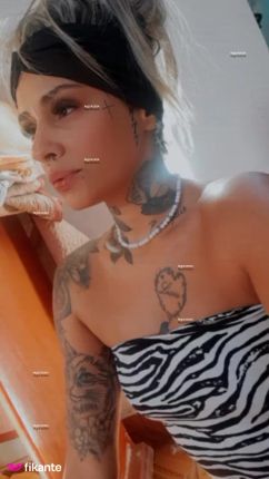 Lari morena - foto no feed de sexo virtual