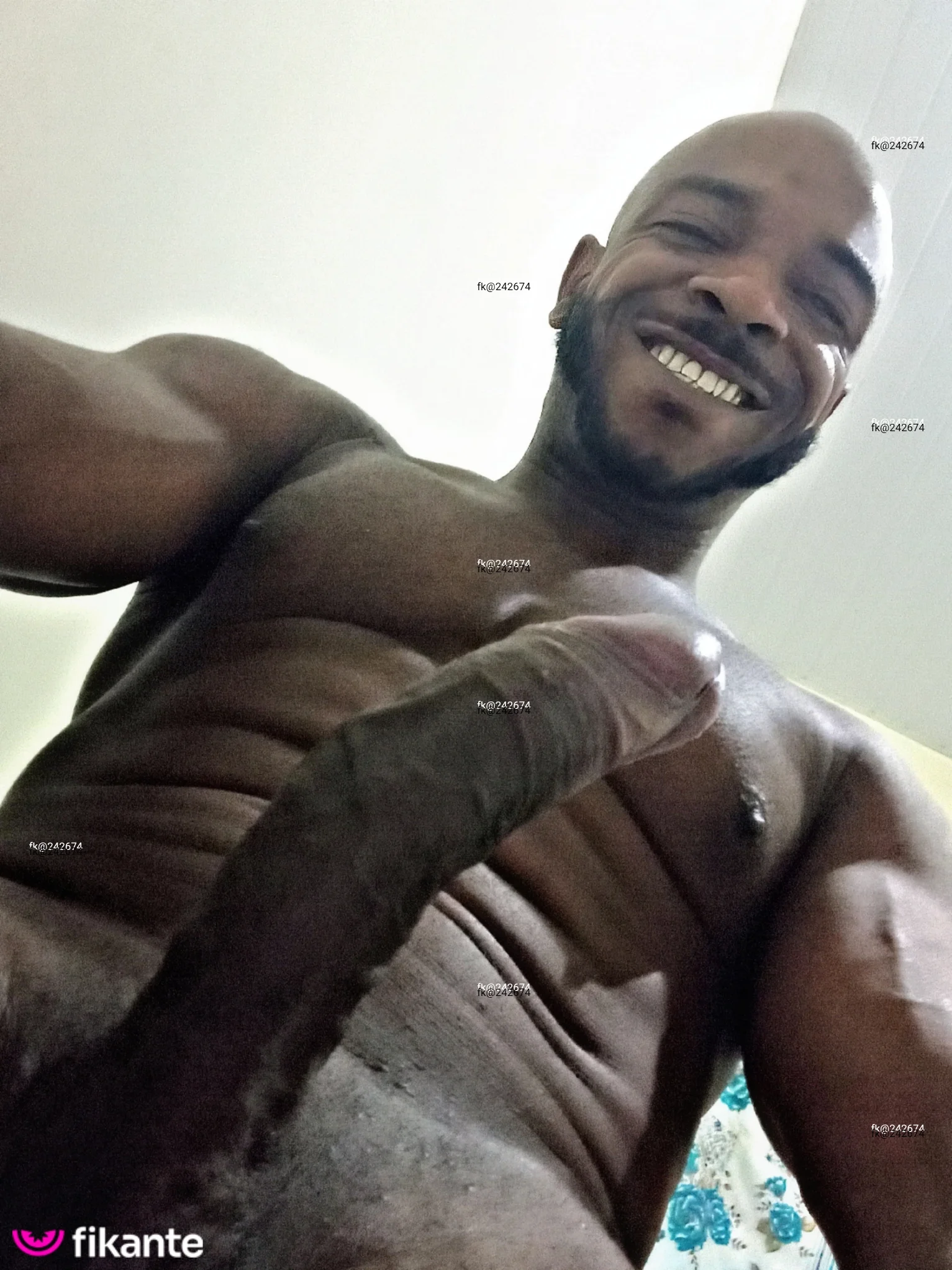 Latrel Spencer - foto no feed de Macaé