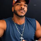 Foto profissional de Latrel Spencer