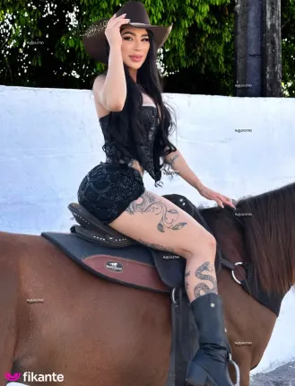 Joyce Mel - foto no feed de sexo virtual