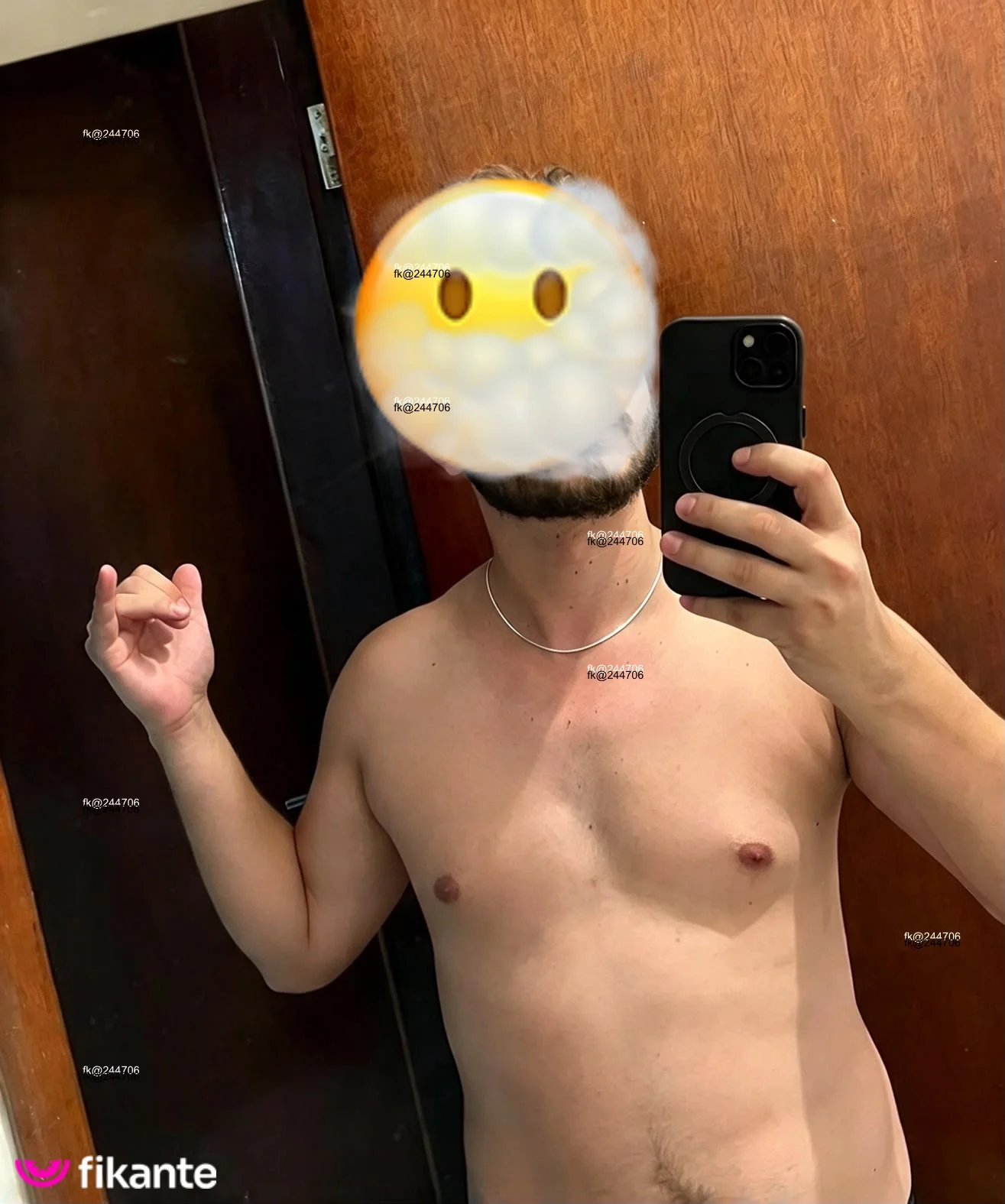 Kaique - foto no feed de sexo virtual