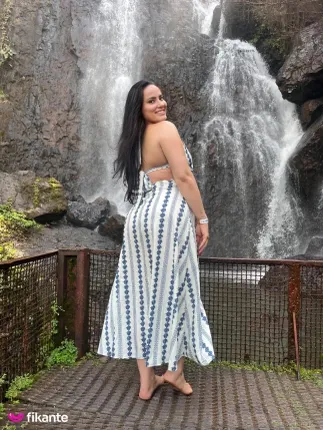 Rebeca novak - foto no feed de Sapezal
