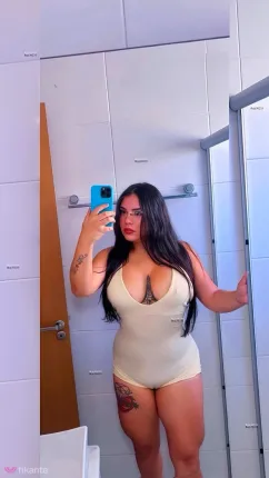 NINFOMANÍACA NINFETA - foto no feed de sexo virtual