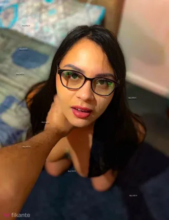 NINFETA DOS CONTEÚDOS PROIBIDOS - foto no feed de sexo virtual