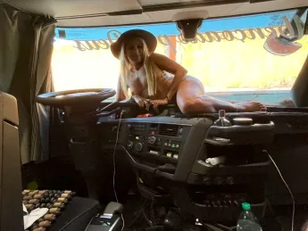 Nicole Mendes - foto no feed de Araguaína