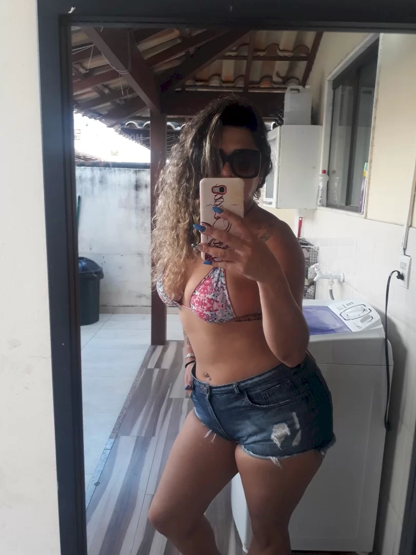 Ariella Miller - foto no feed de Cabo Frio