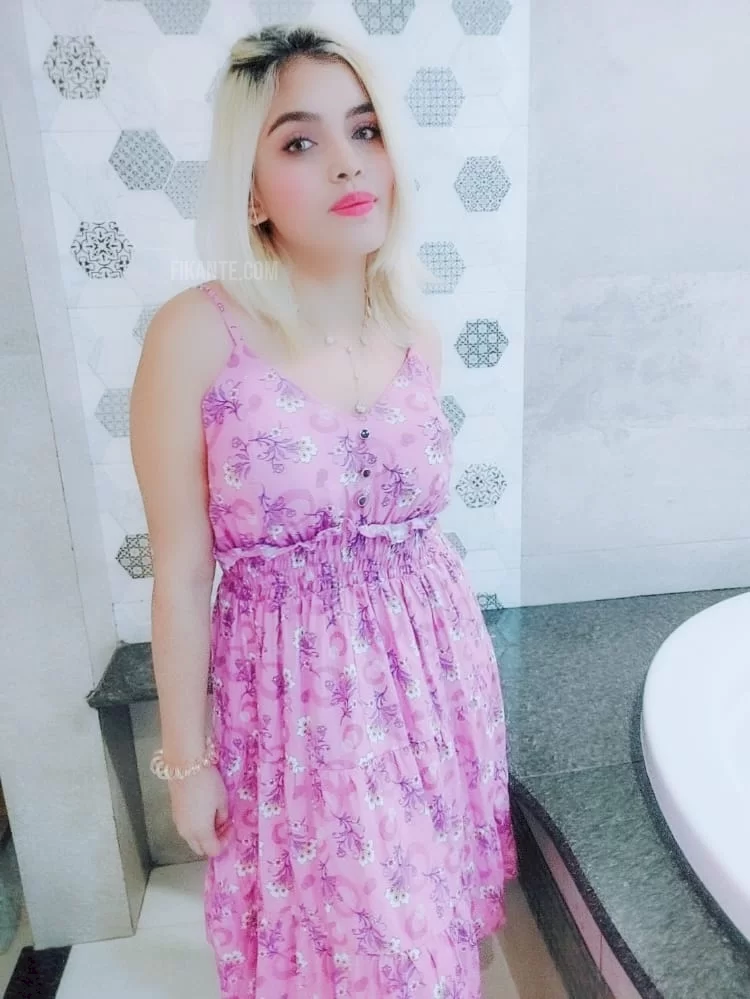 Sofia ninfetinha - foto no feed de Manaus