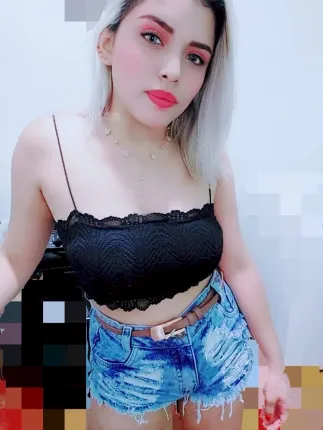 Sofia ninfetinha - foto no feed de Manaus