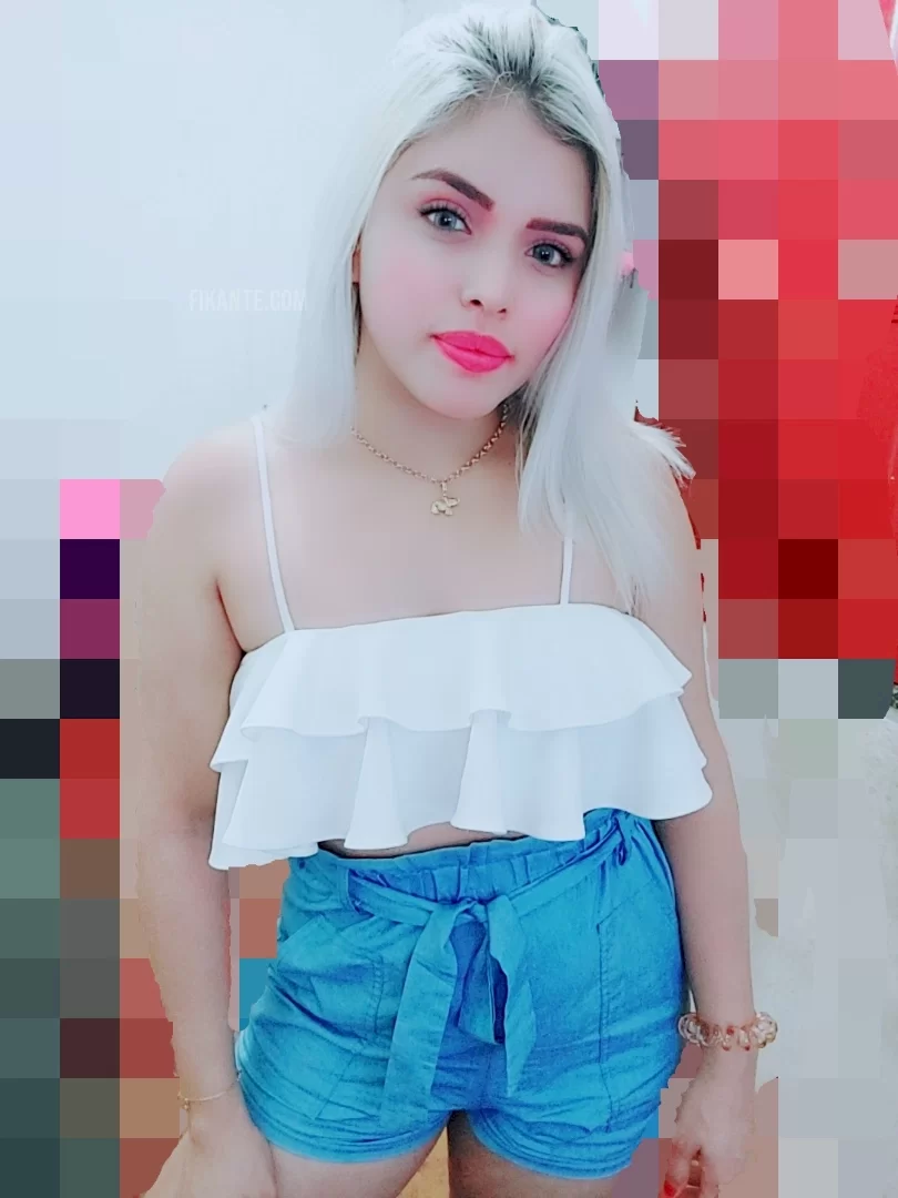 Sofia ninfetinha - foto no feed de Manaus