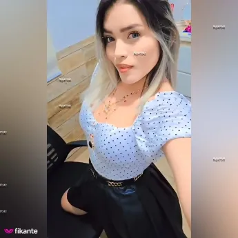 Sofia ninfetinha - foto no feed de Manaus