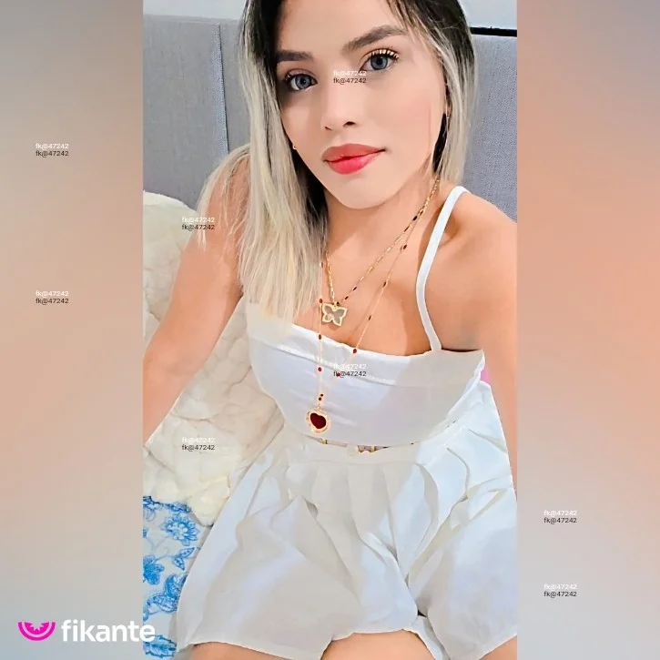 Sofia ninfetinha - foto no feed de Manaus