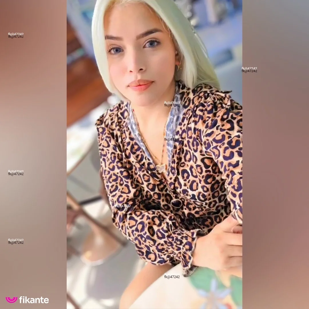 Sofia ninfetinha - foto no feed de Manaus