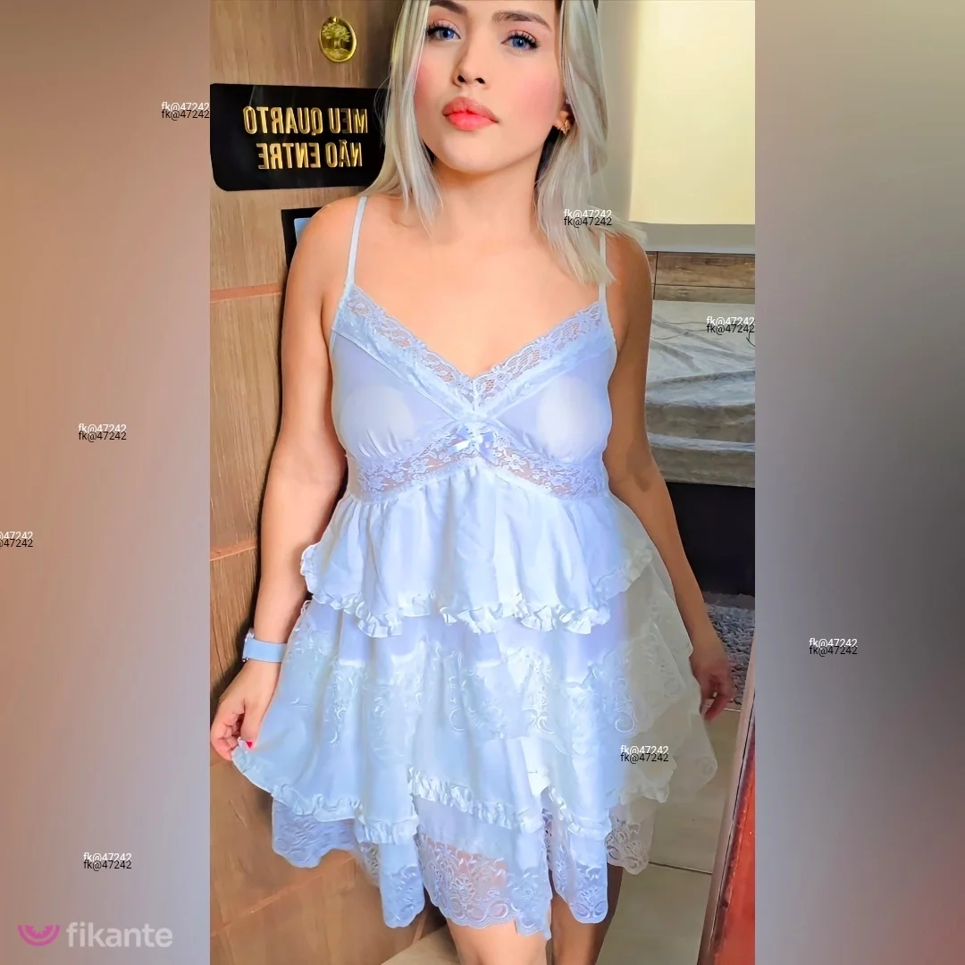 Sofia ninfetinha - foto no feed de Manaus