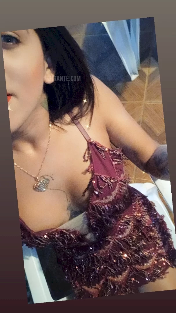 Morena tatuada - foto no feed de Ouro Preto do Oeste