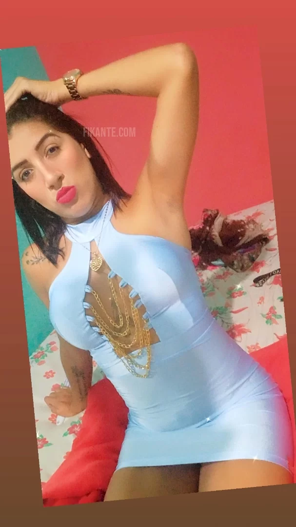 Morena tatuada - foto no feed de Ouro Preto do Oeste