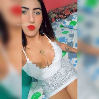 Morena tatuada - foto no feed de Ouro Preto do Oeste