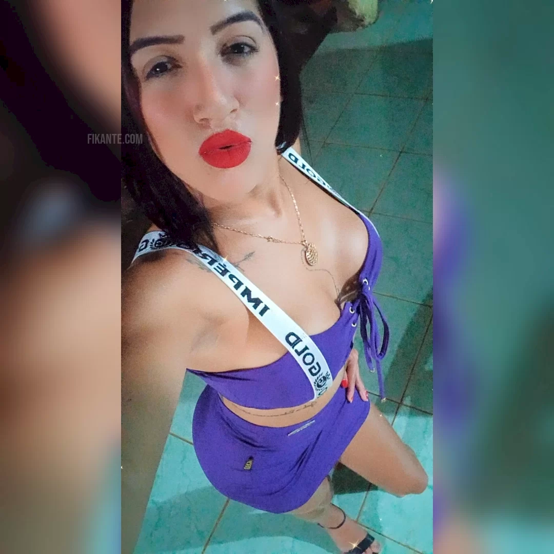 Morena tatuada - foto no feed de Ouro Preto do Oeste