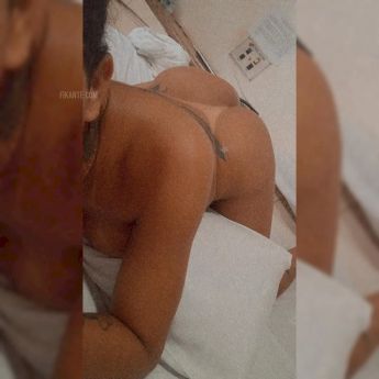 Morena tatuada - foto no feed de Ouro Preto do Oeste