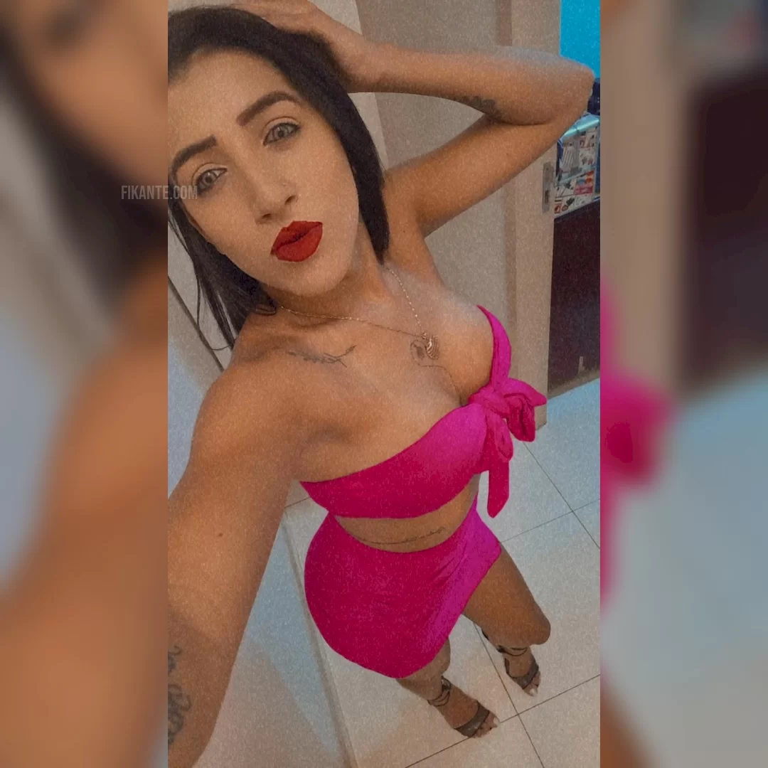 Morena tatuada - foto no feed de Ouro Preto do Oeste