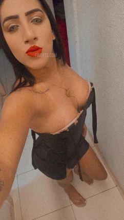 Morena tatuada - foto no feed de Ouro Preto do Oeste