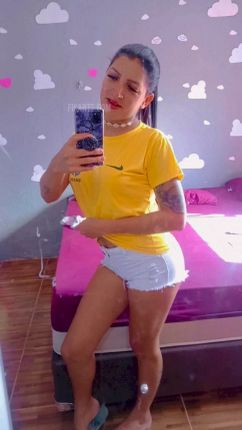 Morena tatuada - foto no feed de Ouro Preto do Oeste