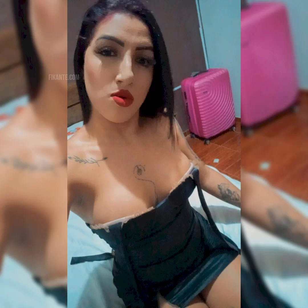 Morena tatuada - foto no feed de Ouro Preto do Oeste