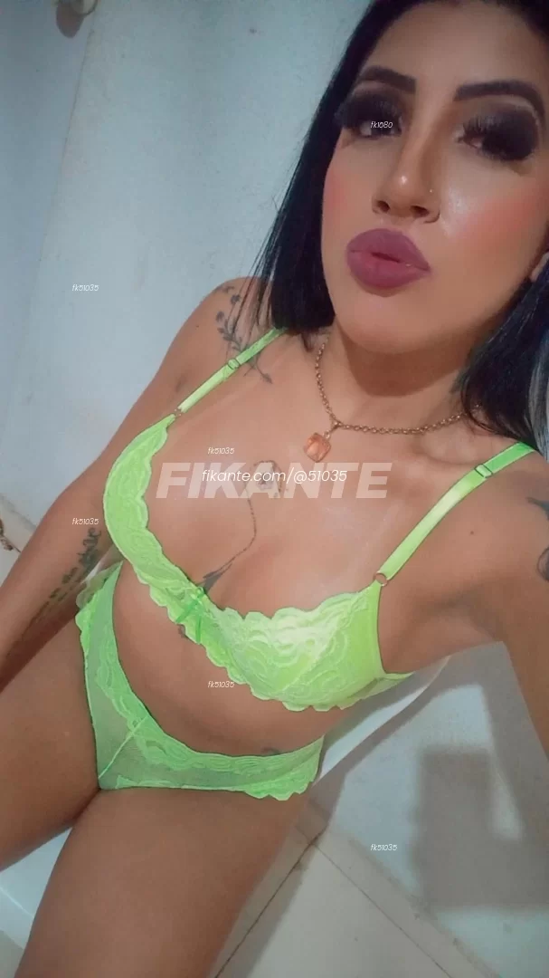 Morena tatuada - foto no feed de Ouro Preto do Oeste