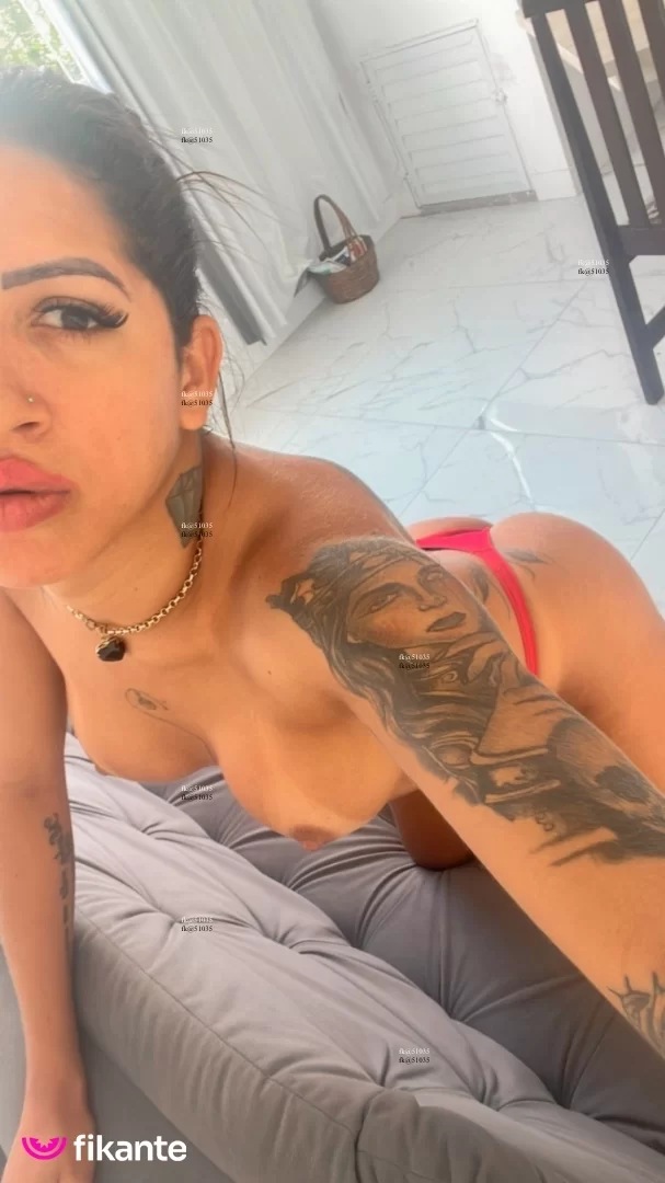 Morena tatuada - foto no feed de Ouro Preto do Oeste