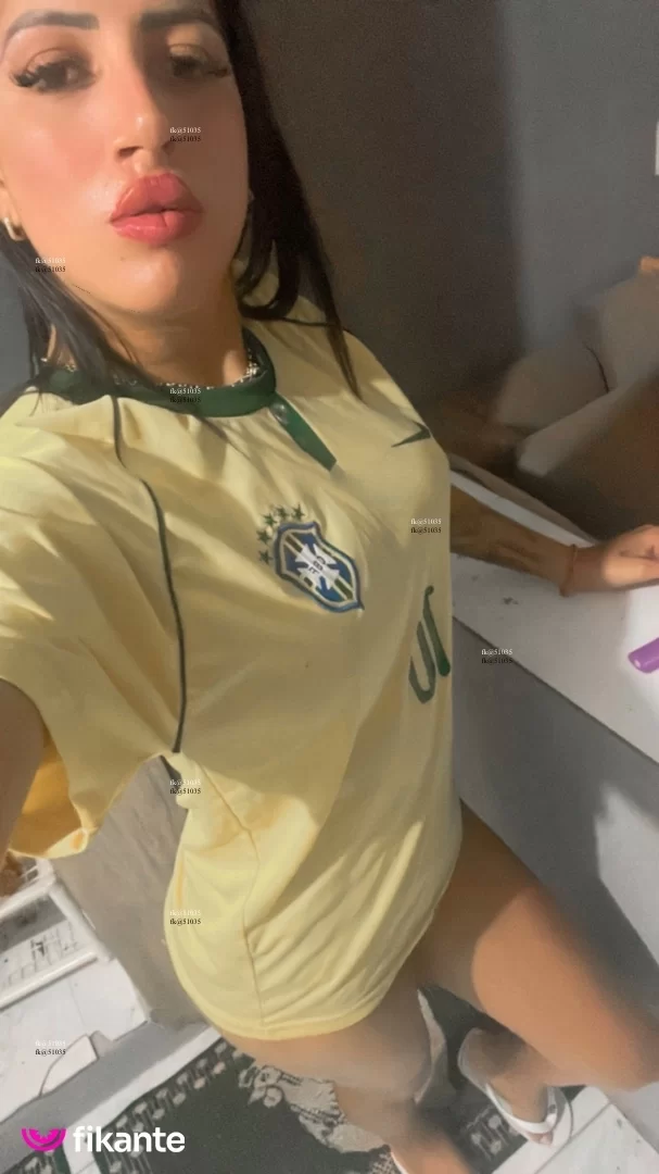 Morena tatuada - foto no feed de Ouro Preto do Oeste