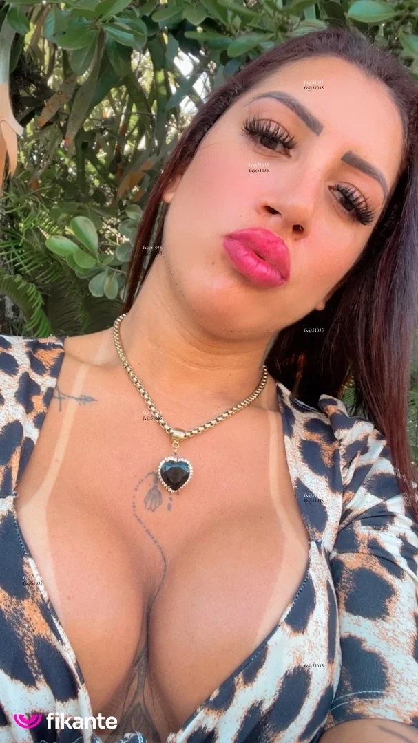 Morena tatuada - foto no feed de Ouro Preto do Oeste