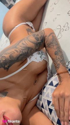 Morena tatuada - foto no feed de Ouro Preto do Oeste