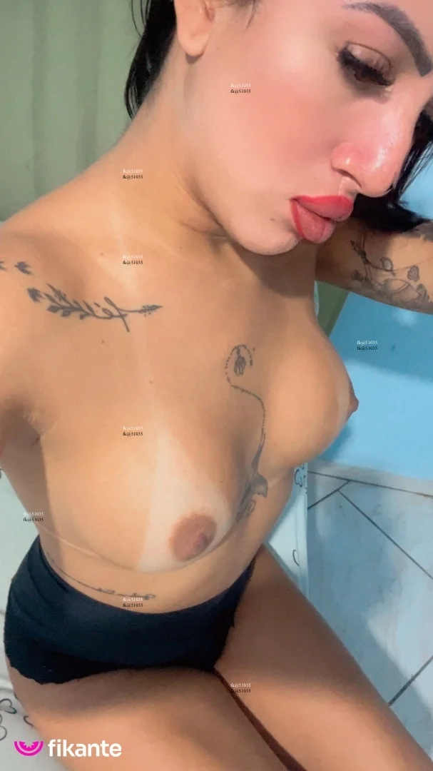 Foto de Morena tatuada