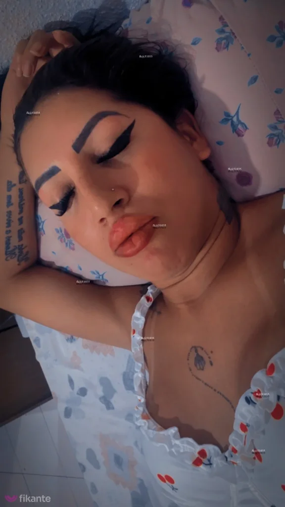 Foto de Morena tatuada