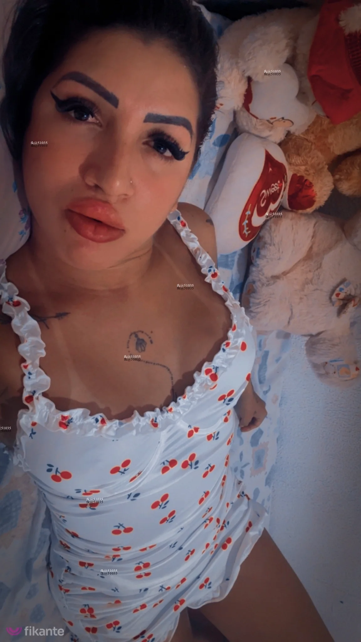 Morena tatuada - foto no feed de Porto Velho