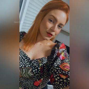 Pati ruiva - foto no feed de Porto Alegre