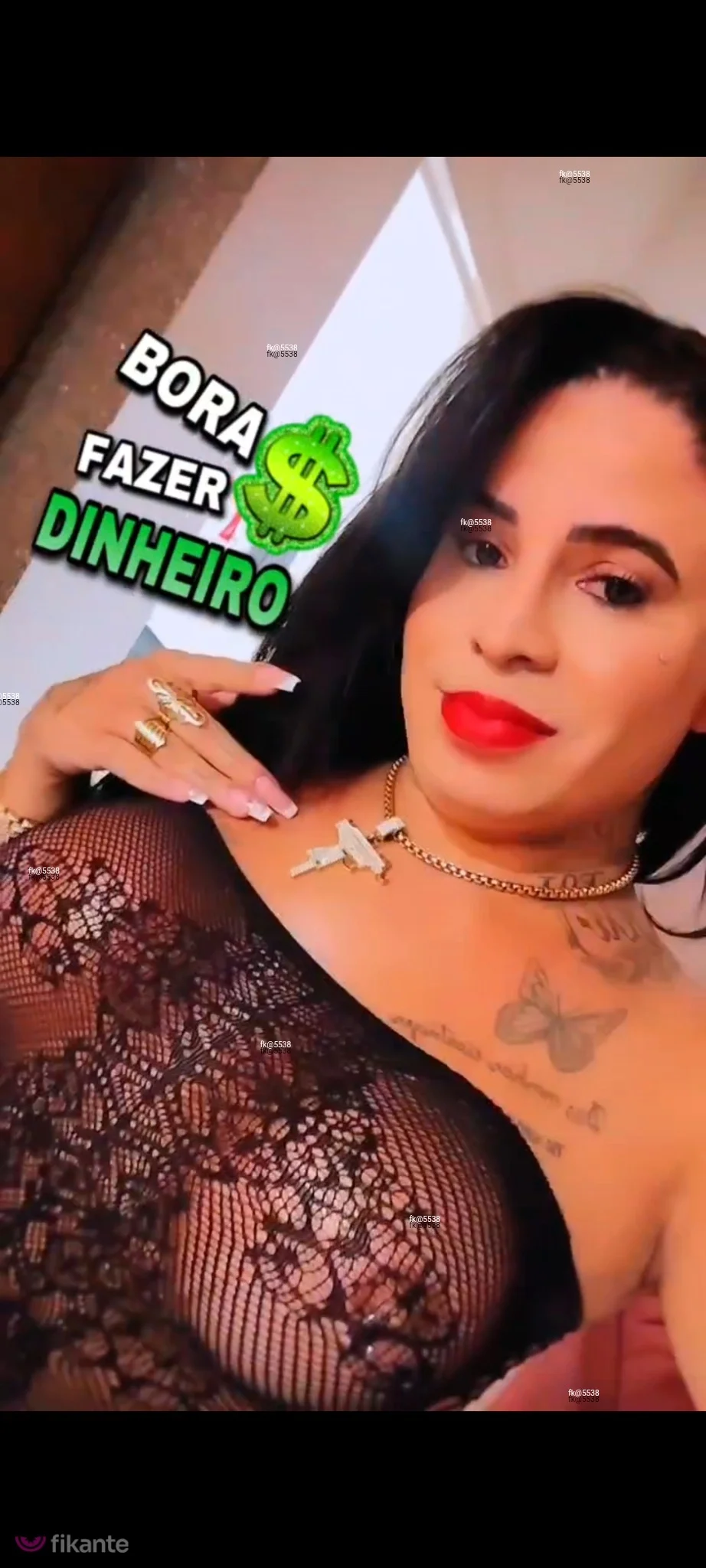 Anny trans versatil - foto no feed de Uruaçu
