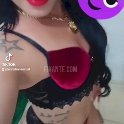 Prévia do vídeo de Anny trans versatil
