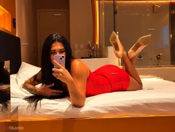 Gaby Ativa Pauzuda - foto no feed de Curitiba