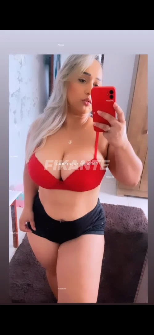 Valentina Boquinha De Veludo - foto no feed de Goiânia