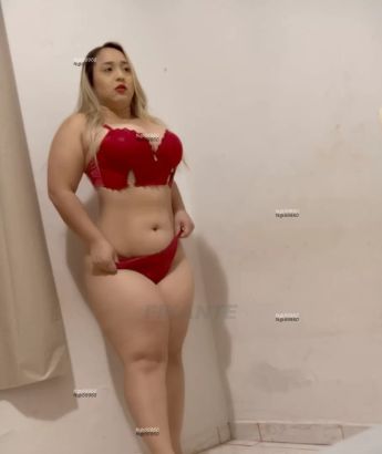 Valentina Boquinha De Veludo - foto no feed de Goiânia