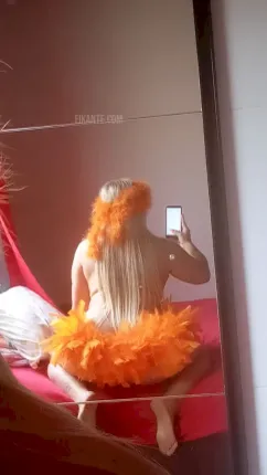 Rainha do anal - foto no feed de Caldas Novas