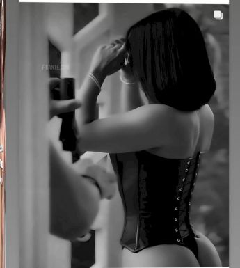 Kellynha RAINHA DO ANAL - foto no feed de Goianésia