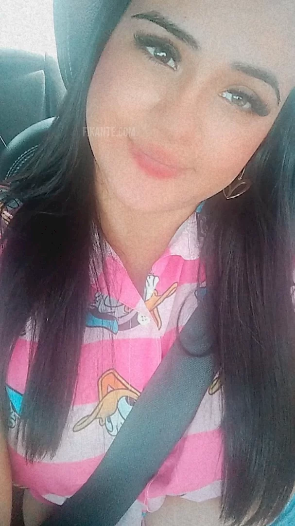Foto profissional de Kathleen, acompanhante em Horizonte, CE