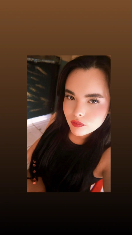 Rubi, acompanhante travesti em Caiapônia