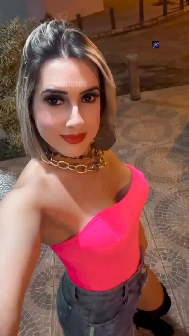 Thaylla eloiza - foto no feed de Britânia