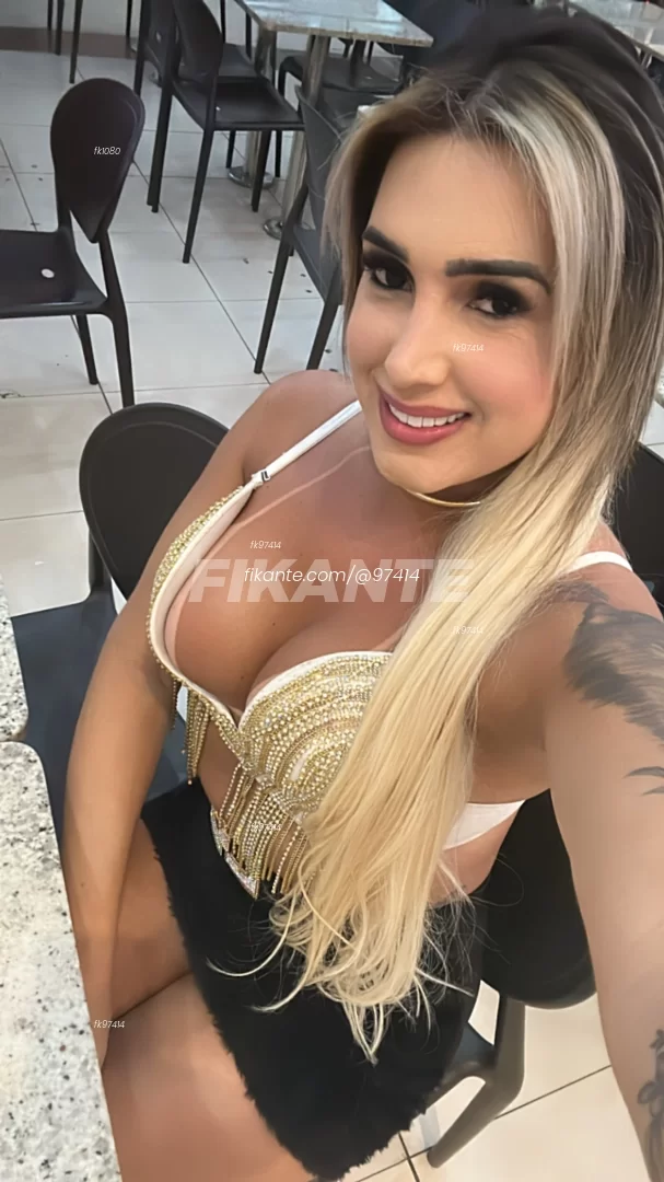 Thaylla eloiza - foto no feed de Britânia